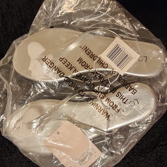 LC Conrad Sandals - Picture 3 of 3